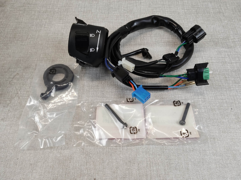 Commodo gauche de CB600F 2003-2004
