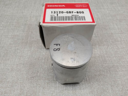Piston B CR85 R RB 2003/2004 origine HONDA 13120-GBF-B00