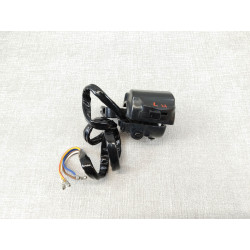 Commodo droit pour CB125 K5 deux positions (L H) code phare 35300-342-600