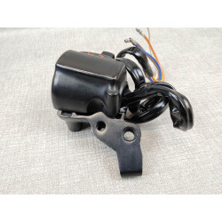 Commodo droit pour CB125 K5 deux positions (L H) code phare 35300-342-600