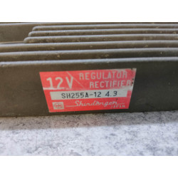 Régulateur / Rectifieur pour CBX750F 84/86 HONDA 31600-MJ0-611 OCC2