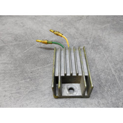 Régulateur MTX125RW 87 ATC250R 85 non testé HONDA 31400-KE1-000 OCC