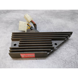 Régulateur / Rectifieur pour CBX750F 84/86 HONDA 31600-MJ0-611 OCC