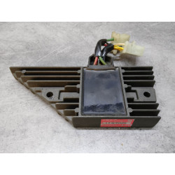 Régulateur / Rectifieur pour CBX750F 84/86 HONDA 31600-MJ0-611 OCC
