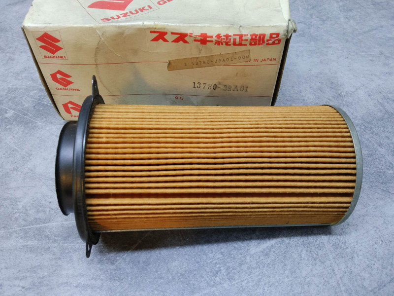 Filtre à air VS600 95-97 VS800 92-09 SUZUKI 13780-38A01