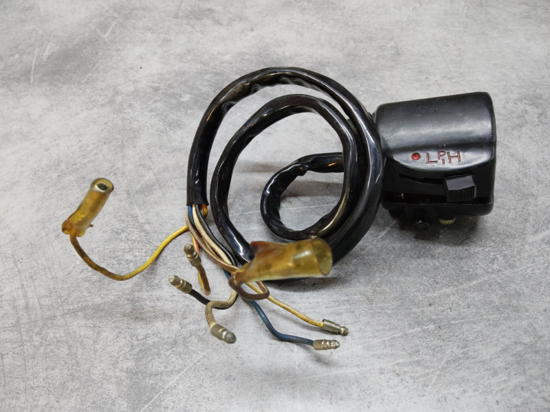 Commodo droit occasion CB350 CB450 HONDA 35300-296-003 OCC