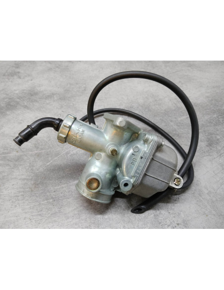 Carburateur neuf CM125C 88-99 (manque le ressort) HONDA 16100-KC2-680 NOS