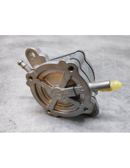 Pompe à essence NH50 SCX50 SJ100 SJ50 SRX50 SRX90 HONDA 16700-GW2-023