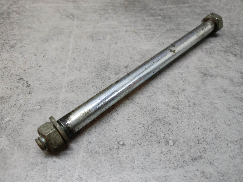 Axe de charnière de selle occasion CB250 K0 CB350 K0/K2 HONDA 90101-292-000 OCC