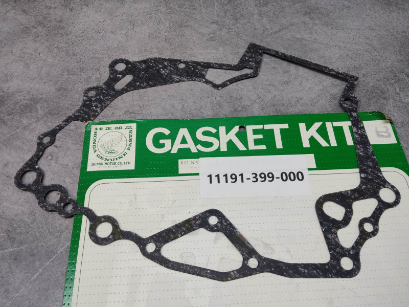 Joint central carter moteur CB125T CM125T - 11191399000 HONDA 11191-399-000