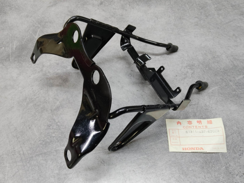 Support de phare de XL125SZ 79 HONDA 61311-437-620ZA