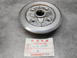 Noix d'embrayage HONDA CB250 CB350 CB250G CB360G 22120-369-305