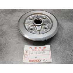 Noix d'embrayage HONDA CB250 CB350 CB250G CB360G 22120-369-305