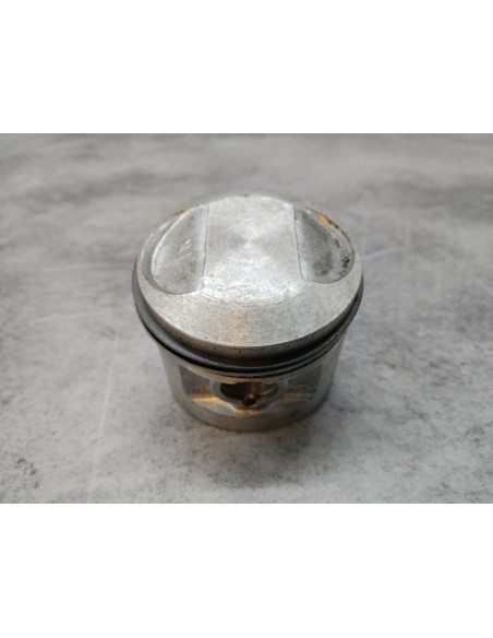 Piston cote +1 (D57.50) OCCASION avec segments XL125S HONDA 13105-437-000OCC