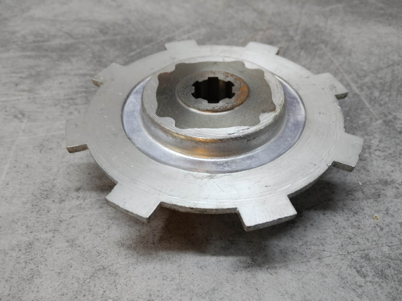 Plateau embrayage C110 C115 CA110 62 HONDA 22510-011-000