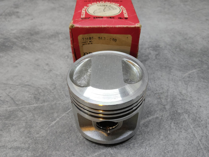 Piston 1.0 XL125 K0/K1 74/75 HONDA 13105-365-000