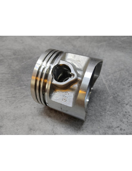 Piston 1.0 XL125 K0/K1 74/75 HONDA 13105-365-000