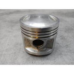Piston 0.25 neuf ref exacte indéterminée (gravé 383 - 11)  HONDA 13102-383-XXX