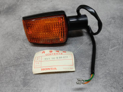Clignotant AV gauche de CBX400/550 idem 33400MA6629 HONDA 33450-MA6-622