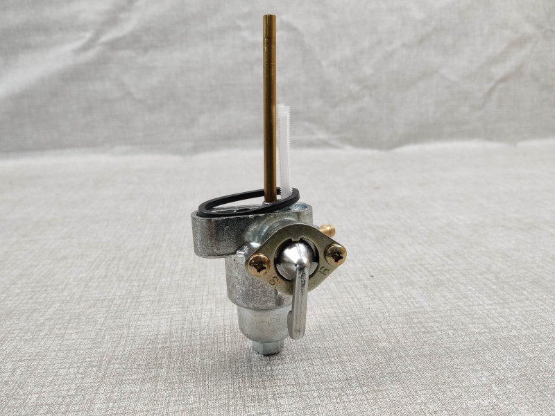 Robinet essence ADAPTABLE CB50K1 CL90 SL125 K1-K2 CBS125 HONDA 16950-107-005P