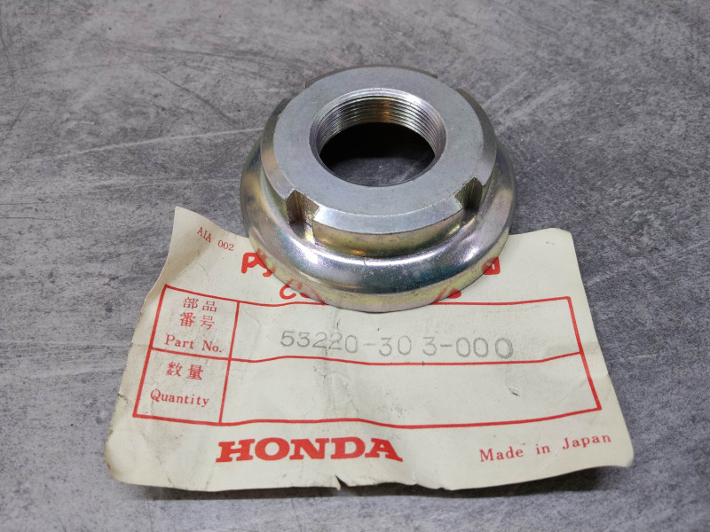 Ecrou à créneaux de colonne de direction CB125K3-K5-JX CB2 HONDA 53220-303-000