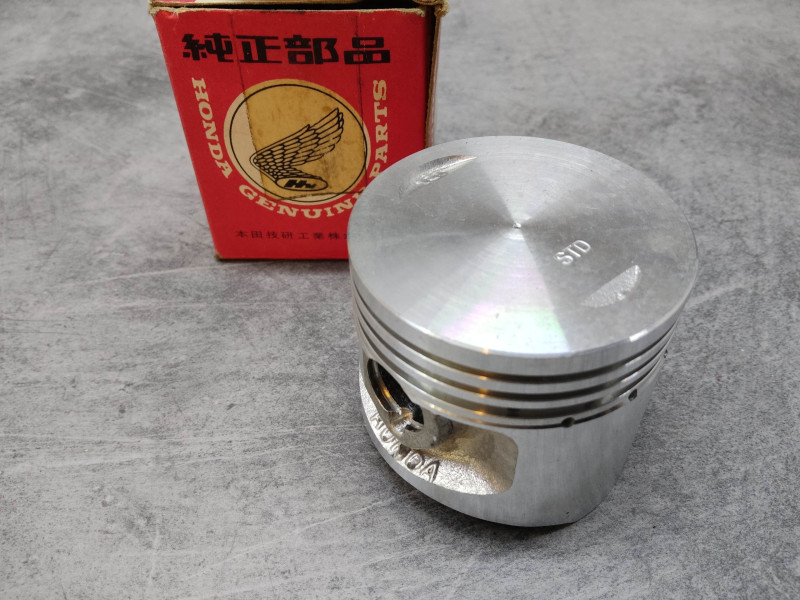 Piston CB125S CB500 K0-K2 CD125S HONDA 13102-324-000