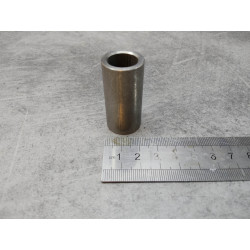 Entretoise roulements de roue avant CM125C 82/94 MTX125/200 HONDA 44620-230- 000