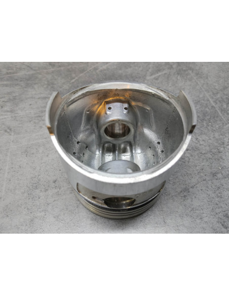 Piston cote 025 pour modèles CB750K0 à K6 69/76 HONDA 13102-300-020