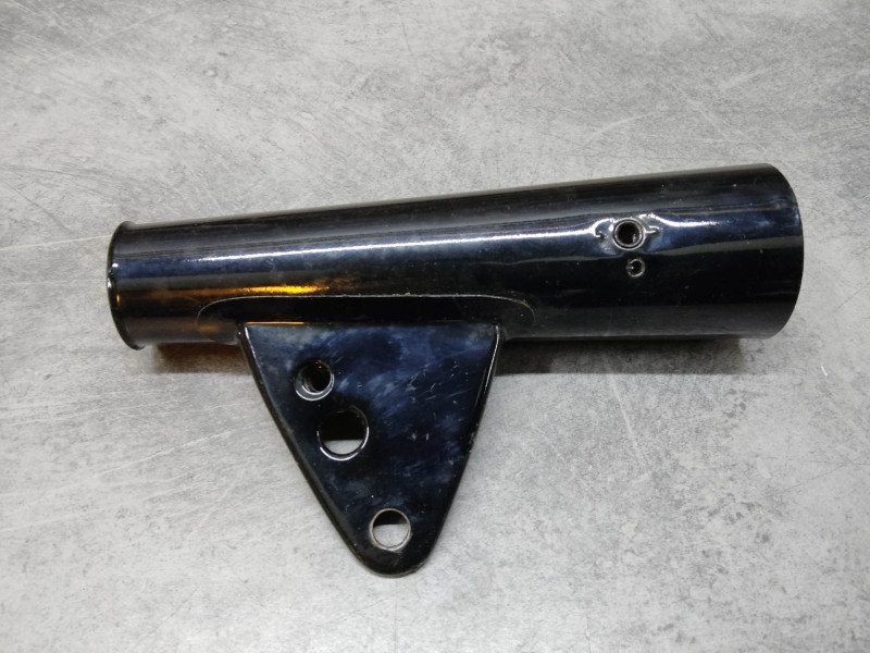 Patte de phare gauche noire CB100 K2/K3 CG110 CG125 HONDA 51606-107-800B