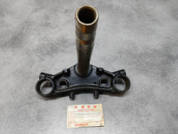 Té de fourche inférieur Tubes D 37mm CB750FA CB750KA 80 HONDA 53200-425-611ZA