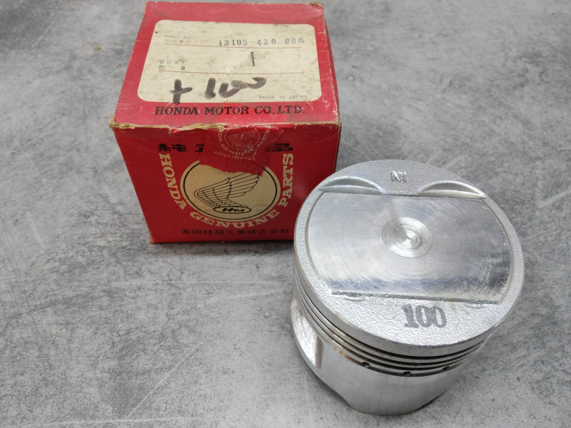 Piston 1.00 CB900 C/F/F2B/F2C/FA/FB/FC/FZ HONDA 13105-438-000