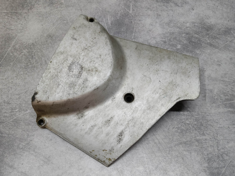 Couvercle de pignon sortie de boite de CB125K5 OCCASION HONDA 11661-304-010OCC2