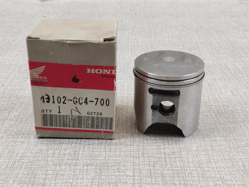 Piston +0.25 Honda CR80R 1983 - Réf. 13102-GC4-700