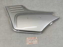 cache latéral gauche couleur gris pour 900BO FA