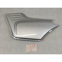 cache latéral gauche couleur gris pour 900BO FA