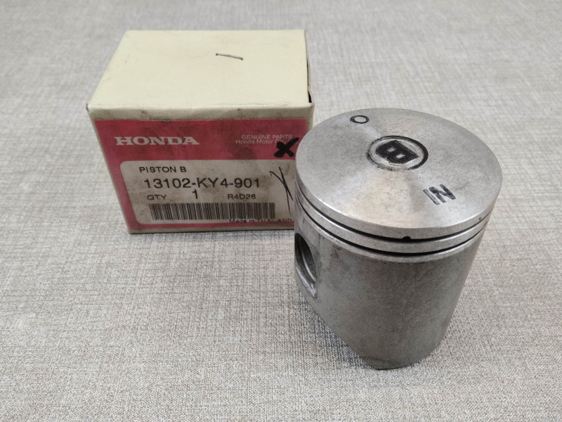 Piston B  NSR125R HONDA 13102-KY4-901