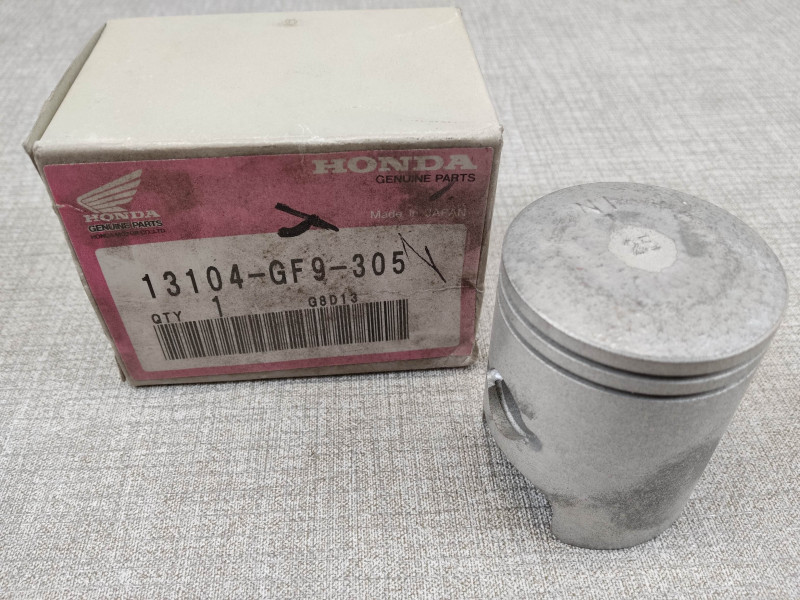 Piston +0.25 HONDA MTX50A NSR50AK 13104-GF9-305
