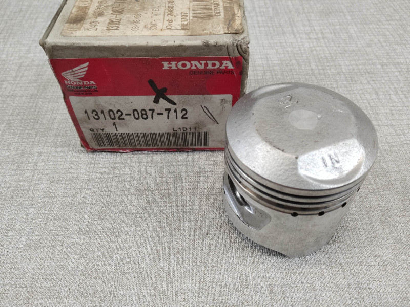 Piston +0.50 HONDA C70Z2 1977 CT70 76/81 XL70 1976 Dax ST70 13103-087-712