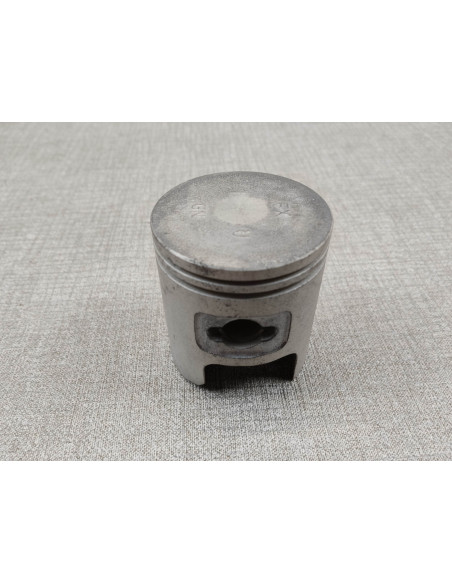 Piston HONDA SA50 NB50 NE50 VISION 13101-GN2-671