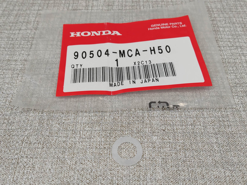 Rondelle plastique transparente 5mm GL1800 HONDA 90504-MCA-H50
