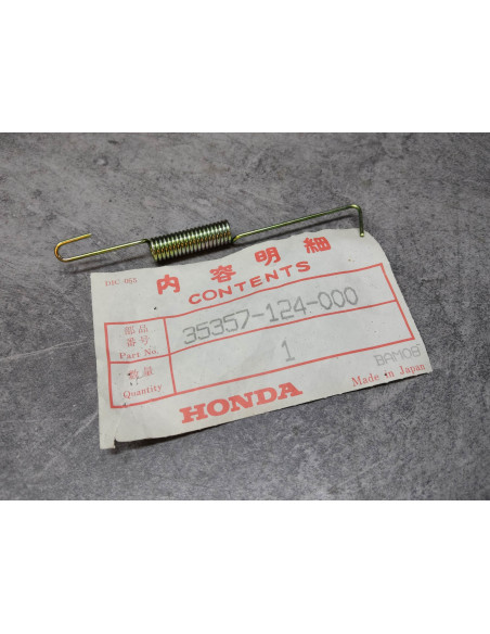 Ressort contacteur stop  AR HONDA CF50K2 CF70K2 CB500 97-02 35357-124-000