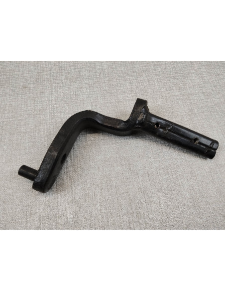 Barre repose pied coté droit CB125T/T2/TA/TB HONDA 50615-399-010