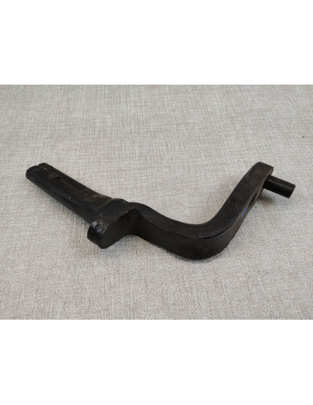 Barre repose pied coté droit CB125T/T2/TA/TB HONDA 50615-399-010