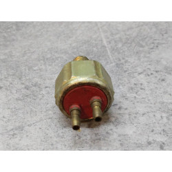 Contacteur stop frein avant HONDA CB350 750 Four CB500T CB250-360G 35350-300-016