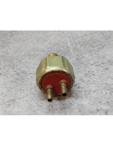 Contacteur stop frein avant HONDA CB350 750 Four CB500T CB250-360G 35350-300-016