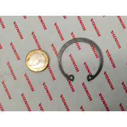 Circlip intérieur 42mm Honda – Réf. 94520-42120