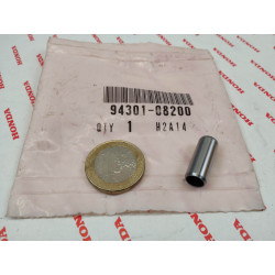 Douille D8x20 mm CBR 600/900/1000 TRX350 MTX50... HONDA 94301-08200