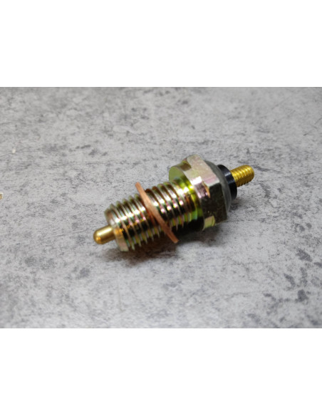 Contacteur point mort CB250 CB400 CB450 CBF250 CM400 CX500 HONDA 35600-413-023