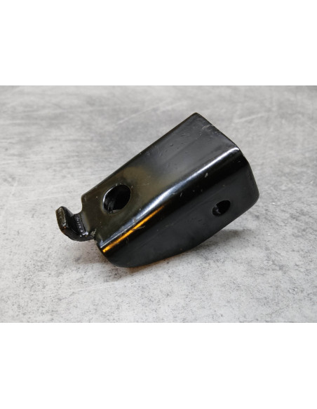 Chape de repose pied AR G/D noire CB125B6 CB200 CB500Four HONDA 95015-72100