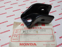 Chape de repose pied AR G CM400A/T remplace 50712402870ZC HONDA 50712-402-000